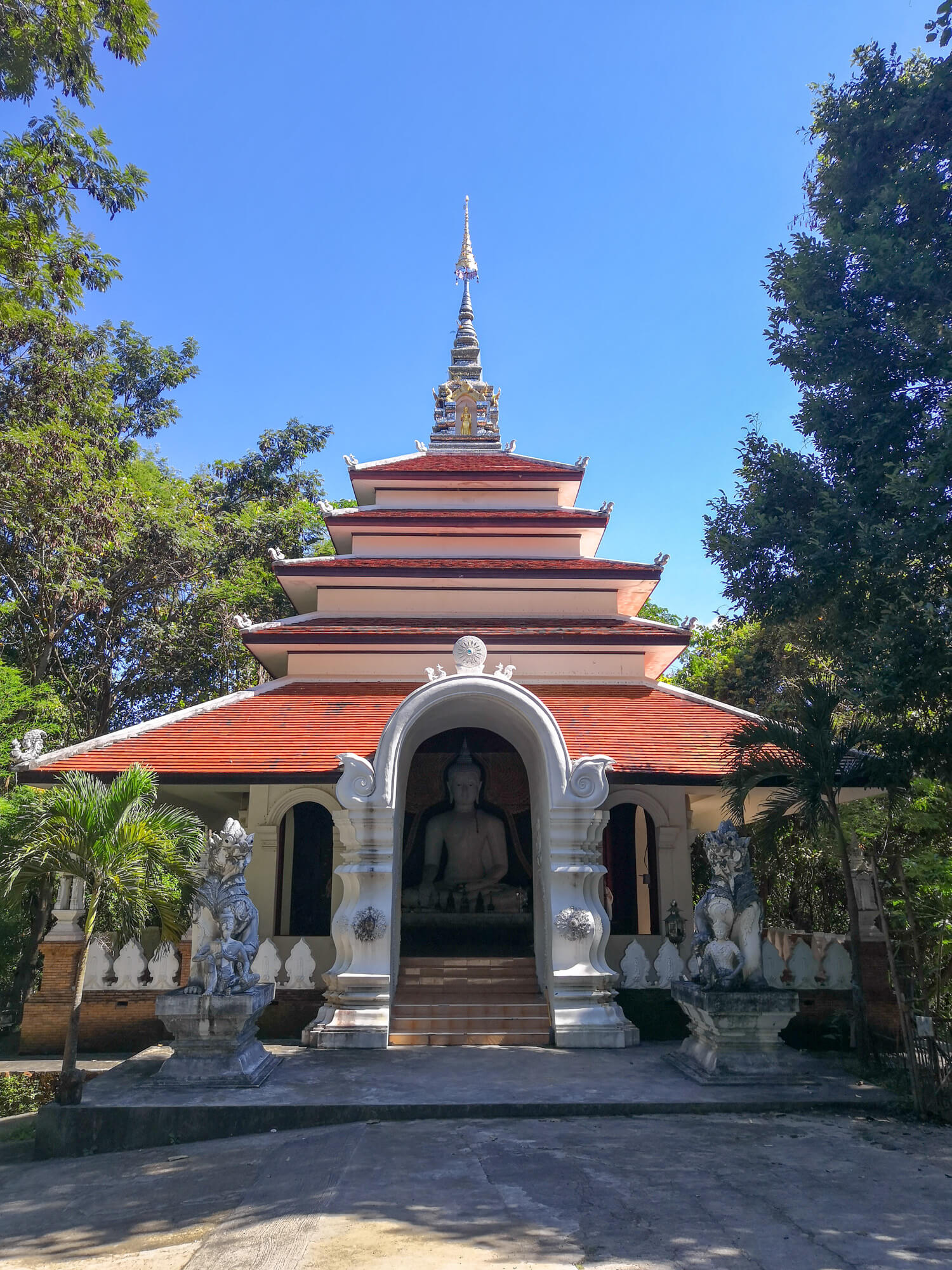 le temple Wat Pha Lat à côté de Doi Suthep à Chiang Mai