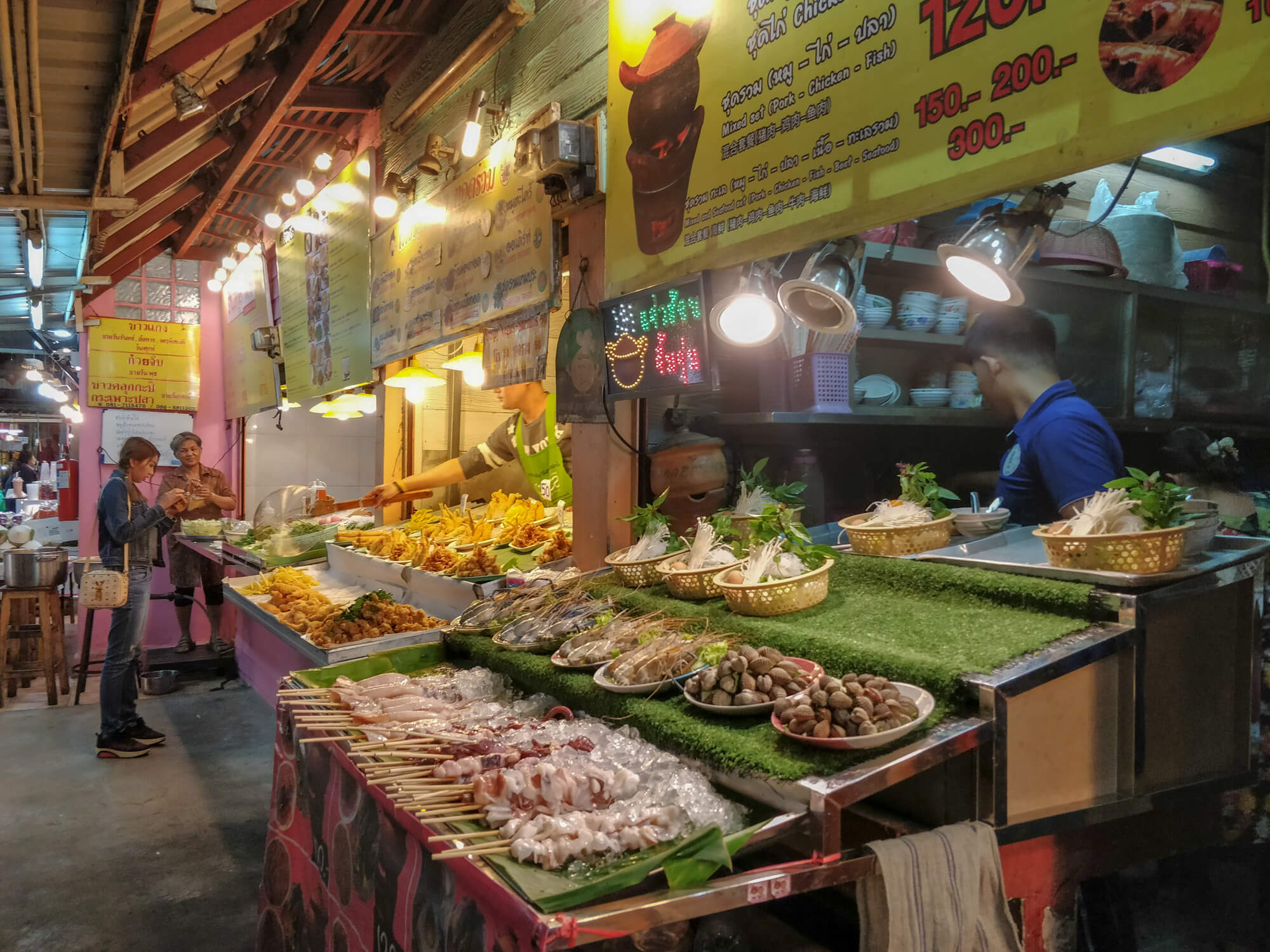 le night bazaar de chiang rai