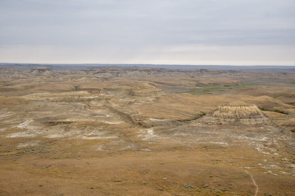 Promenade des Badlands dans le bloc est du parc des prairies de la Saskatchewan